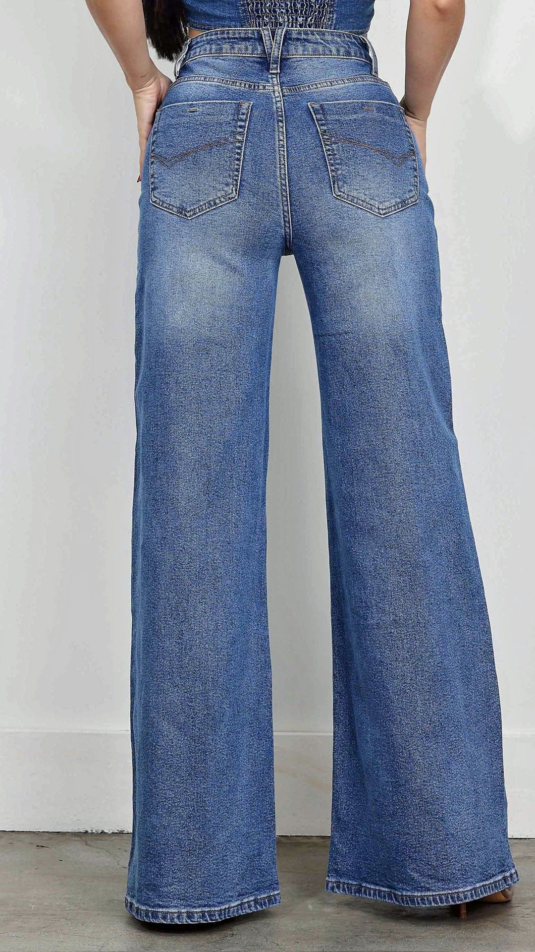 Wide Leg - Rigid With Comfort Stretch
